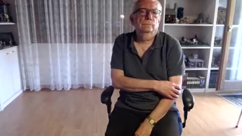 grandpach online show from April 11, 12:31 pm