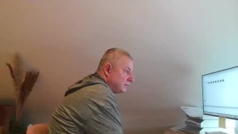 grau197077 online show from February 19, 10:01 am