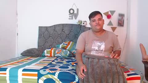 grayson_sullivan online show from February 18, 11:33 am