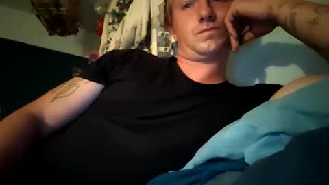 greenricky2 online show from March 25, 11:47 am