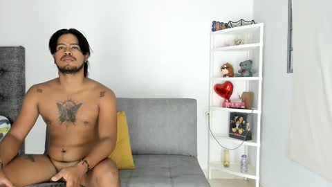 Snapshot of gregoriiandmax chatting on March 10, 4:46 pm Gregori online show from March 10, 4:46 pm