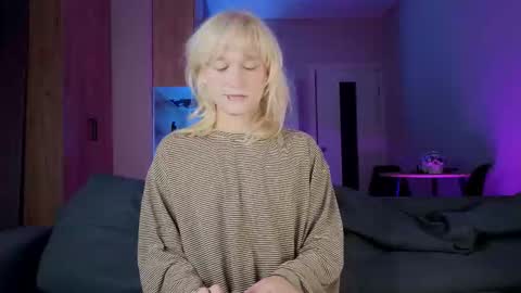 Greg-independent model online show from September 12, 9:04 pm