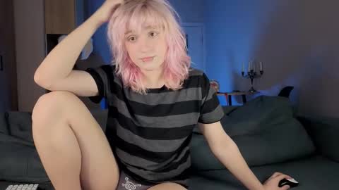 Greg-independent model online show from March 8, 9:41 pm