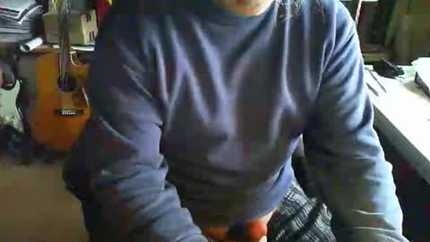 Snapshot of greyhounddog chatting on September 25, 7:29 am greyhounddog online show from September 25, 7:29 am