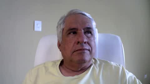 Snapshot of grisa01 chatting on February 9, 2:18 pm grisa01 online show from February 9, 2:18 pm