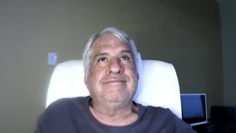 Snapshot of grisa01 chatting on September 22, 8:08 pm grisa01 online show from September 22, 8:08 pm