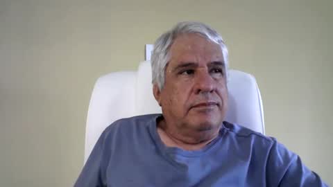 Snapshot of grisa01 chatting on February 10, 12:29 pm grisa01 online show from February 10, 12:29 pm