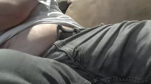 Snapshot of grrguy1 chatting on January 3, 6:01 am GrrGuy1 online show from January 3, 6:01 am