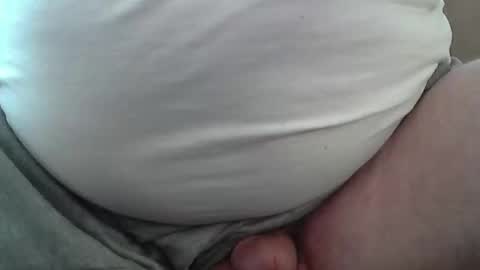 Snapshot of grrguy1 chatting on December 23, 3:23 pm GrrGuy1 online show from December 23, 3:23 pm