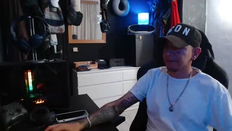 Guayaco  online show from October 25, 11:17 pm