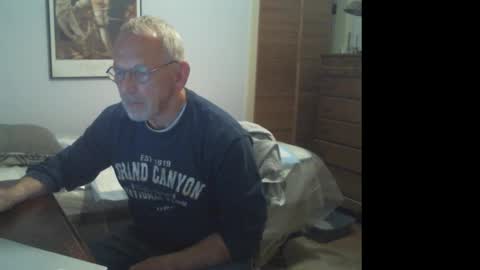 Roy online show from December 20, 1:02 am