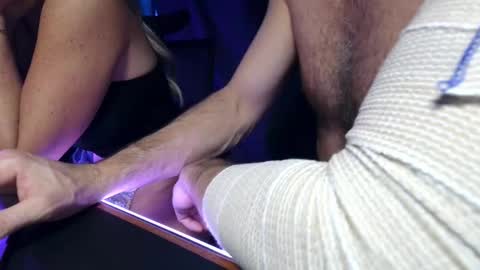 gunnyt1211 online show from February 27, 2:35 am