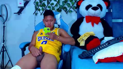 Hakim online show from November 2, 4:11 pm