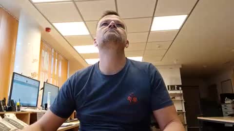 guschidick online show from October 16, 2:58 pm