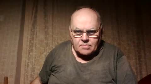guyboy73 online show from September 12, 3:17 am