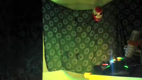 guyst049 online show from October 21, 5:32 am