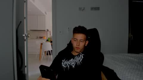 Oliver online show from March 17, 3:36 pm