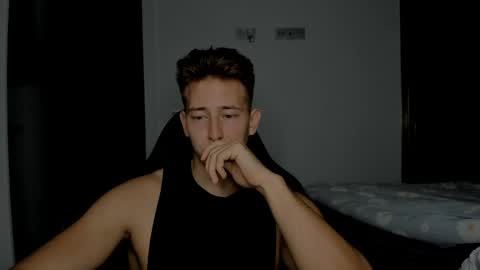 Oliver online show from April 11, 6:44 pm