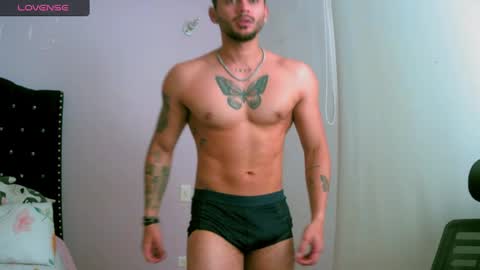 hadeess__ online show from December 14, 5:14 pm