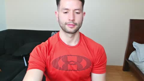 Snapshot of hairyncuteass chatting on February 7, 3:41 pm hairyncuteass online show from February 7, 3:41 pm