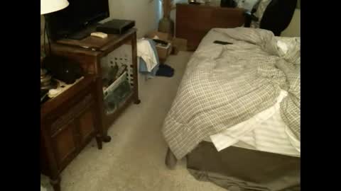 Snapshot of hairypecsguy chatting on September 18, 7:49 pm Hairy pecs online show from September 18, 7:49 pm