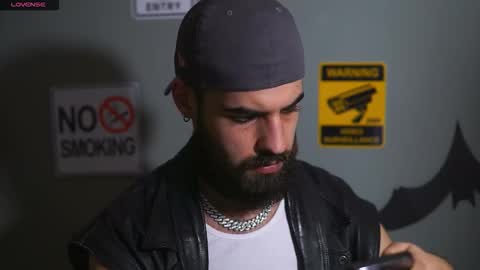 HairyRobXxX online show from November 23, 7:58 pm