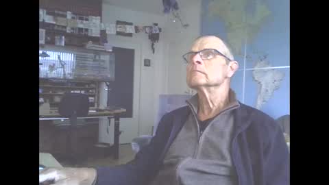 Snapshot of hamto65 chatting on February 13, 4:07 pm Prefer men 80 online show from February 13, 4:07 pm