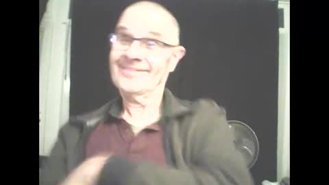 Snapshot of hamto65 chatting on January 11, 10:40 pm Prefer men 80 online show from January 11, 10:40 pm