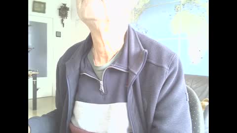 Snapshot of hamto65 chatting on March 1, 3:16 pm Prefer men 80 online show from March 1, 3:16 pm