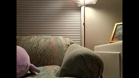 handsomedaddy198923 online show from November 12, 7:47 am