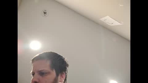 handsomedaddy198923 online show from November 14, 7:15 pm