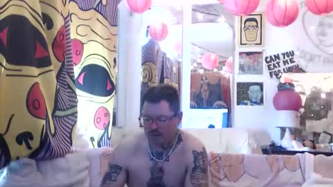 hank rams online show from April 11, 7:17 pm