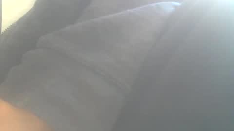 Snapshot of hannes_k chatting on March 7, 10:45 am hannes_k online show from March 7, 10:45 am