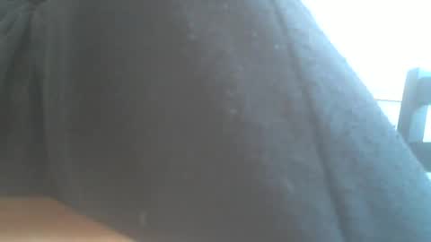 Snapshot of hannes_k chatting on February 14, 9:24 am hannes_k online show from February 14, 9:24 am