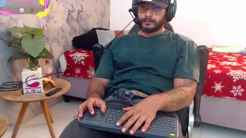 hanz_col online show from October 9, 3:50 pm