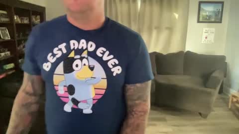 Snapshot of happilymarr1ed chatting on October 4, 6:02 pm DadBod online show from October 4, 6:02 pm