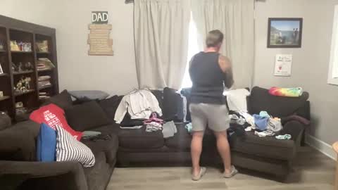 Snapshot of happilymarr1ed chatting on September 22, 5:23 pm DadBod online show from September 22, 5:23 pm