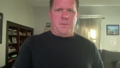 Snapshot of happilymarr1ed chatting on October 9, 6:35 pm DadBod online show from October 9, 6:35 pm