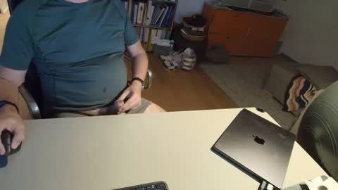 Cum for you online show from April 19, 6:10 pm