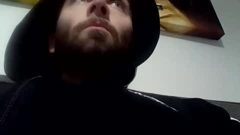 Snapshot of happyguy00000 chatting on January 17, 2:50 am Calvin Secret online show from January 17, 2:50 am