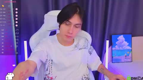 Mark online show from February 1, 1:10 pm