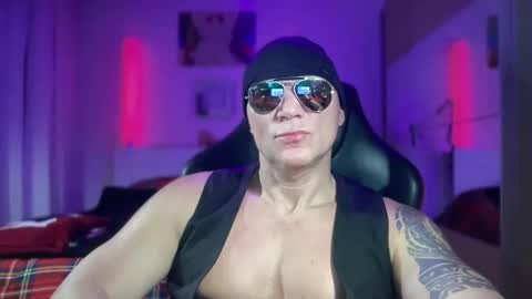 Snapshot of hardmattsteel chatting on February 4, 1:45 am MATTSTEEL - ITALIAN STALLION online show from February 4, 1:45 am