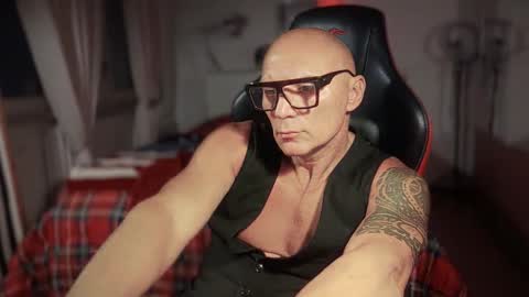 Snapshot of hardmattsteel chatting on September 29, 1:30 pm MATTSTEEL - ITALIAN STALLION online show from September 29, 1:30 pm