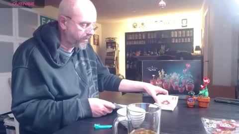 Snapshot of hardmrlazy chatting on December 21, 4:25 pm MrLazy online show from December 21, 4:25 pm