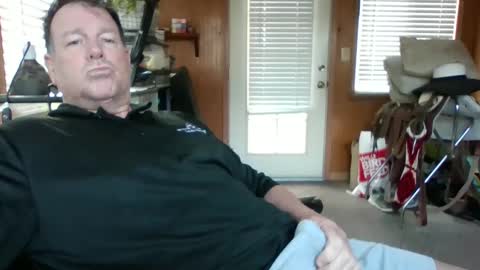 Snapshot of hardsweetandsticky chatting on March 6, 6:05 pm HSS online show from March 6, 6:05 pm