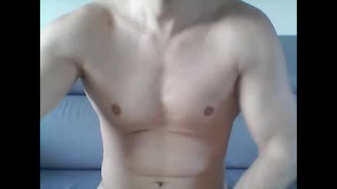 Snapshot of hardwanker75 chatting on January 13, 8:26 am hardwanker75 online show from January 13, 8:26 am