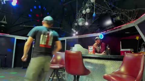 hardworkertn online show from December 8, 1:24 am