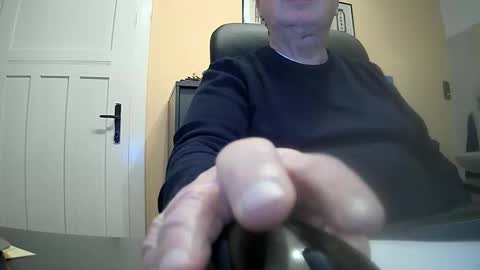 hardy3251 online show from November 24, 6:20 pm