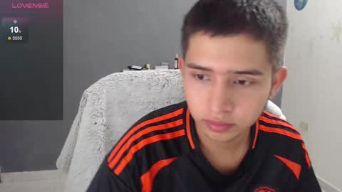 harold_18_ online show from February 12, 7:13 pm