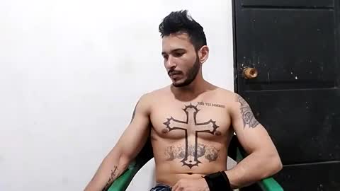 Snapshot of haroldsepulveda chatting on December 29, 4:05 am BOY HOT online show from December 29, 4:05 am
